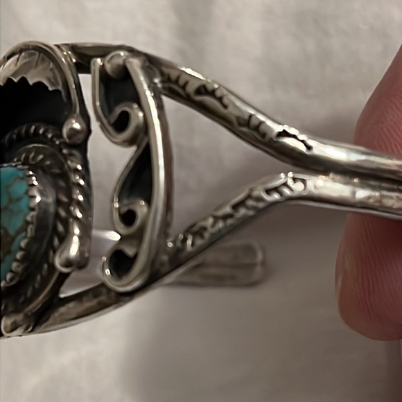 RARE ZUNI TURQUOISE CUFF BRACELET - Picture 11 of 12